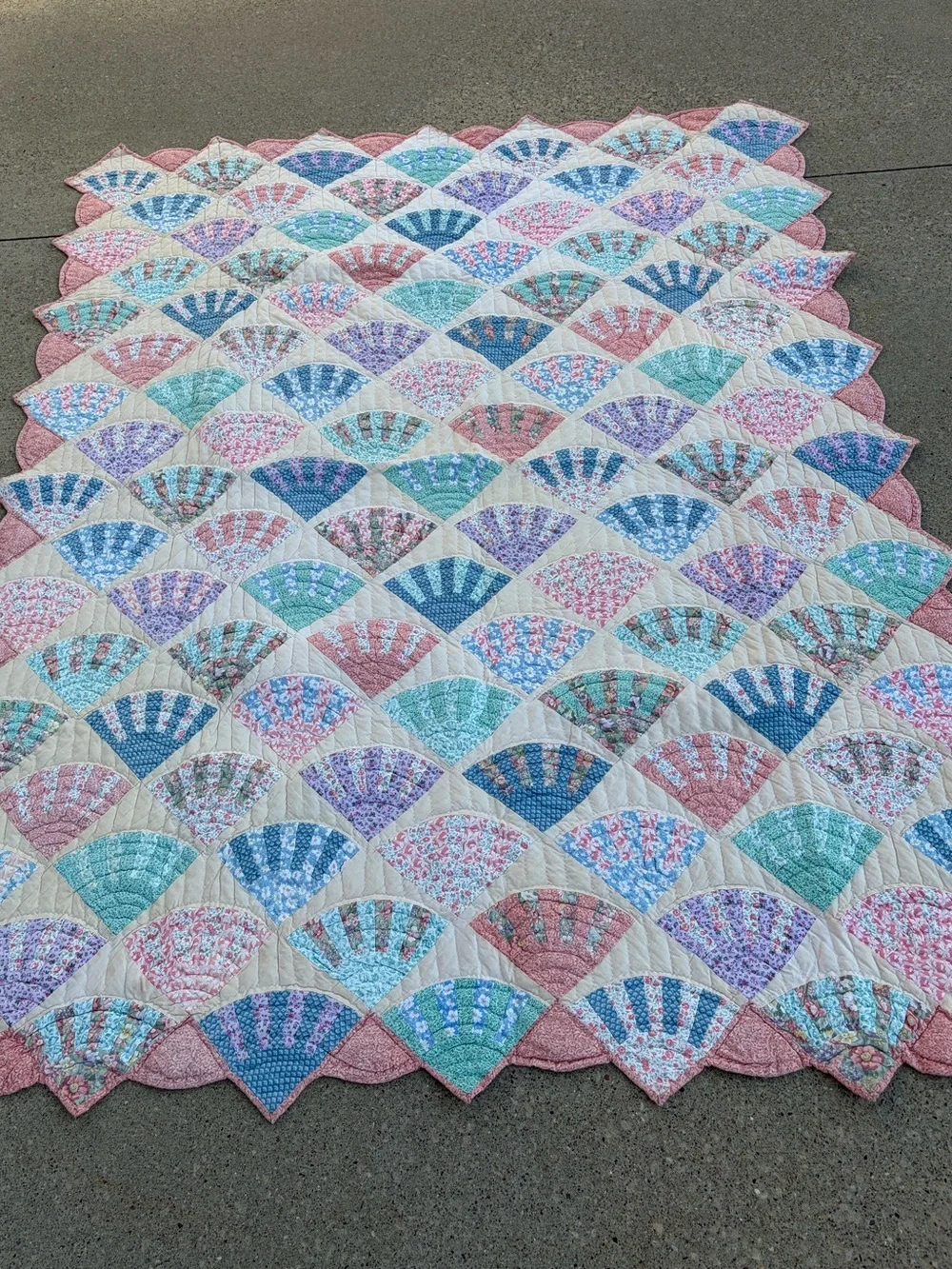 Vintage Arch Quilts fan seashell multi color patchwork handmade quilt blanket